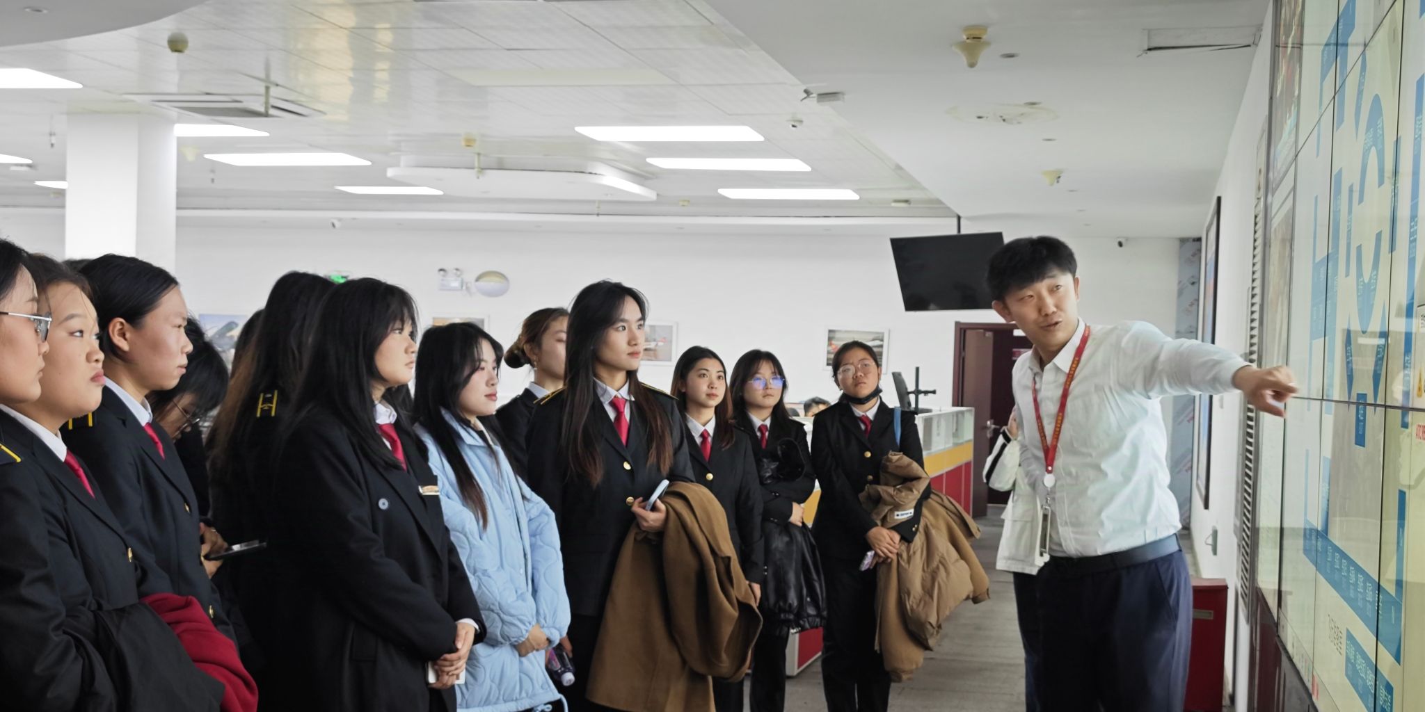 f075ee604314d91cb246e0a5b94c467