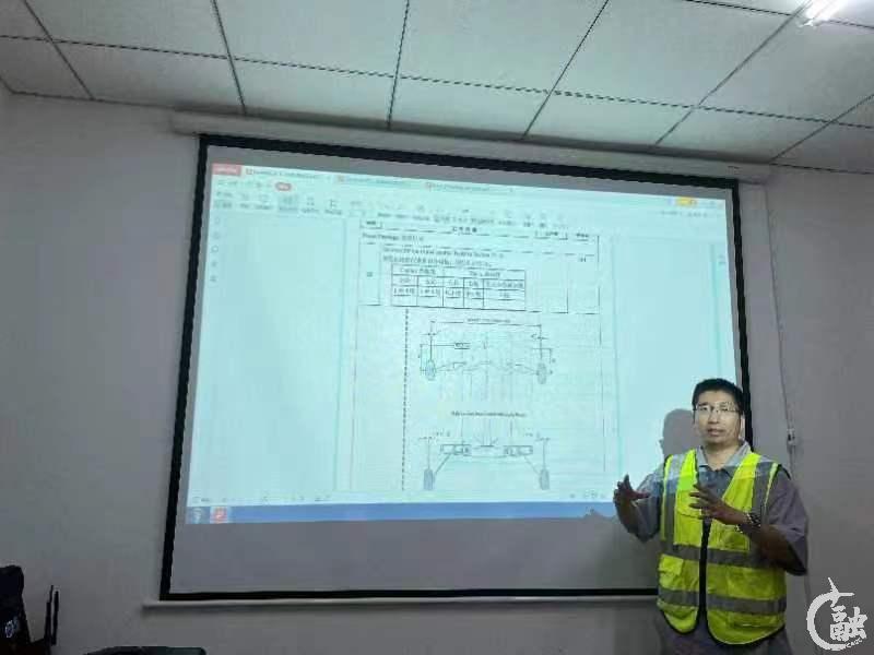周寅红-飞机手册和工卡学习.jpg