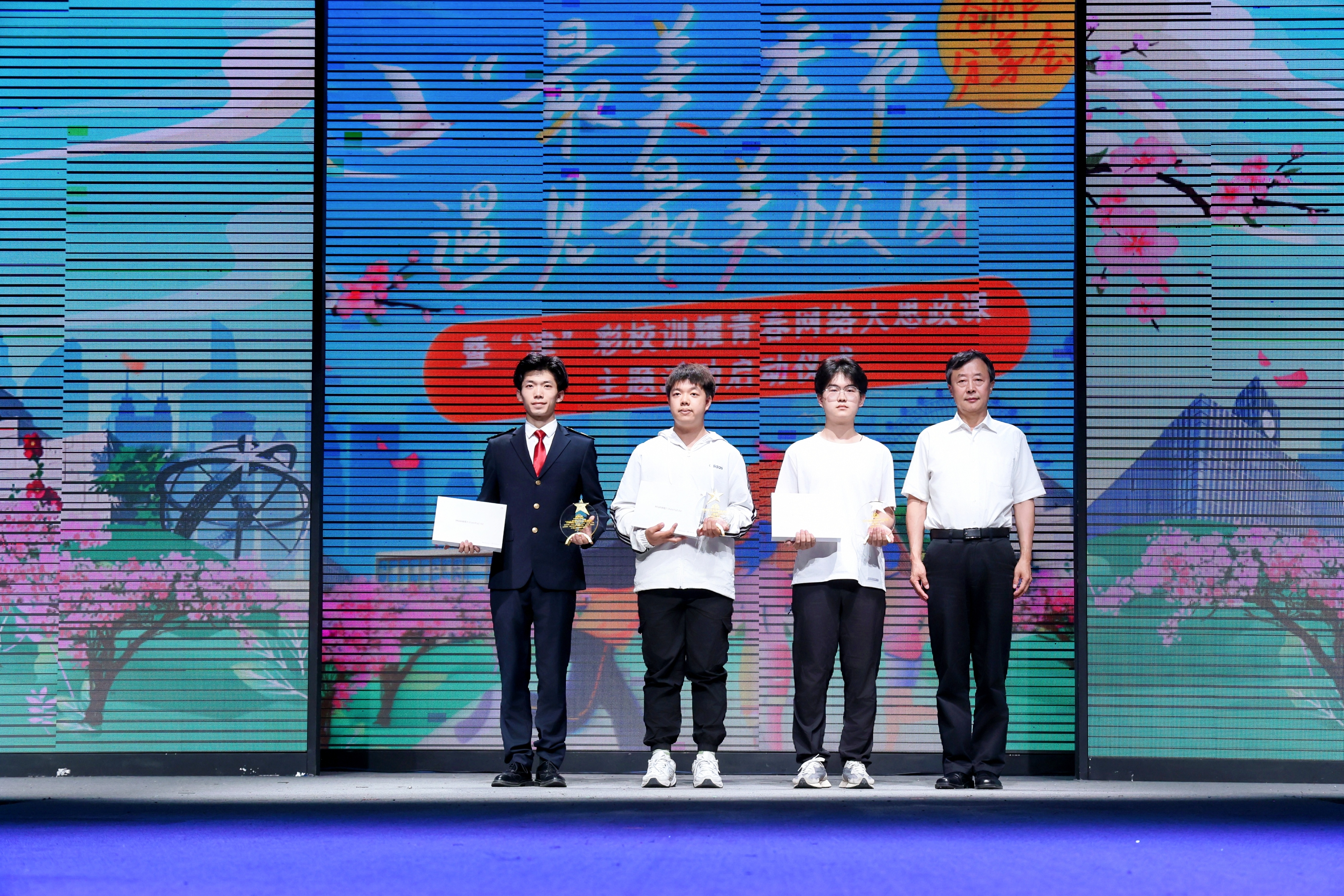 taptap下载安装安卓荣获“最美季节遇见最美校园”视频征集活动一等奖