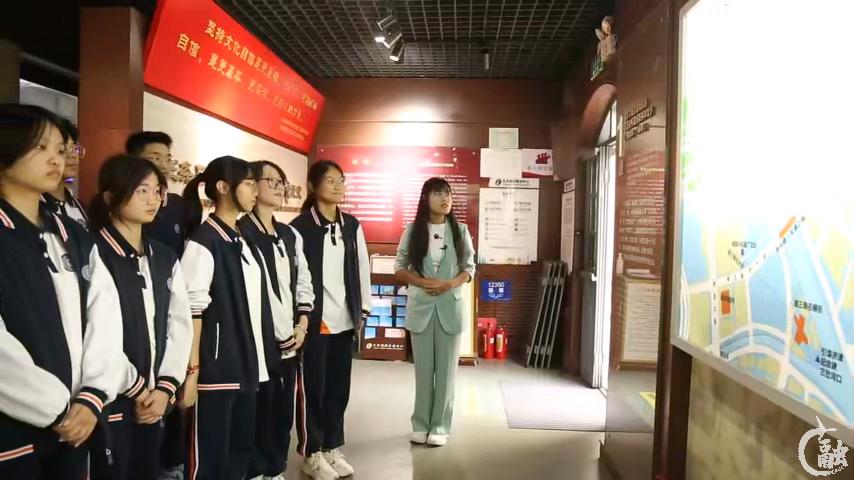 天津市第十四中学在三条石历史博物馆.jpg