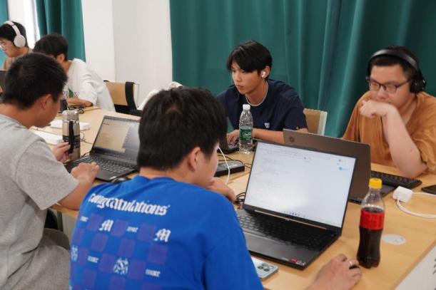 769837a7cb02232f2b798916d46b29c