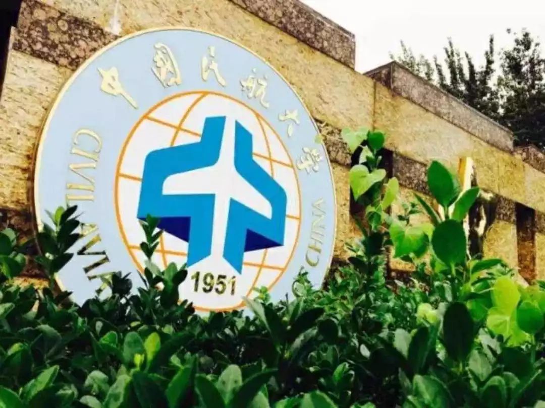 校友1.jpg 校友1.jpg